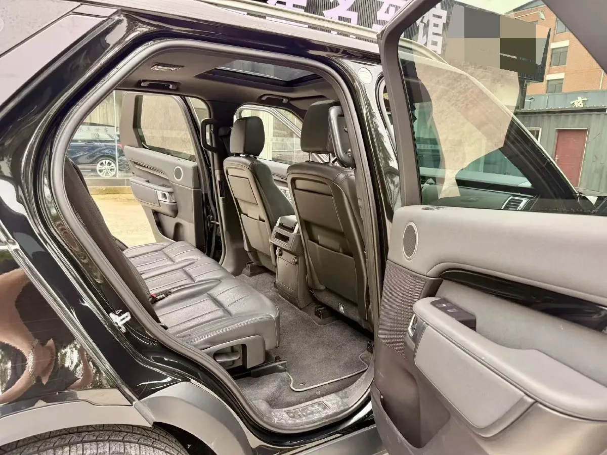 2019 Land Rover Discovery 3.0T 340HP V6 8AT,autocango,china used car exporter,china ev exporter,chinese used car exporter,chinese used ev exporter