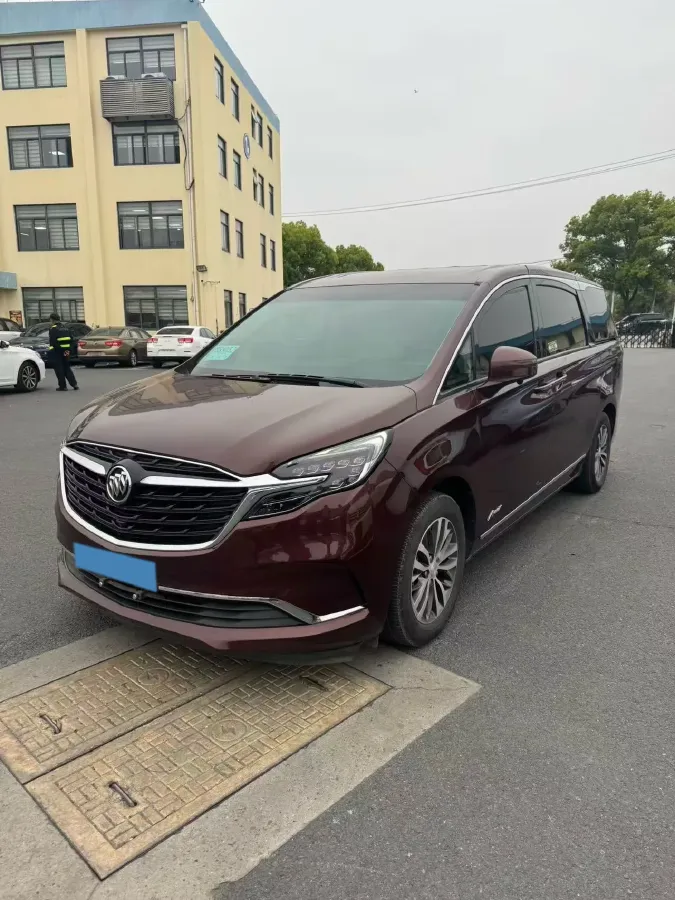 2022 Buick GL8 2.0T 237HP L4 9AT,autocango,china used car exporter,china ev exporter,chinese used car exporter,chinese used ev exporter