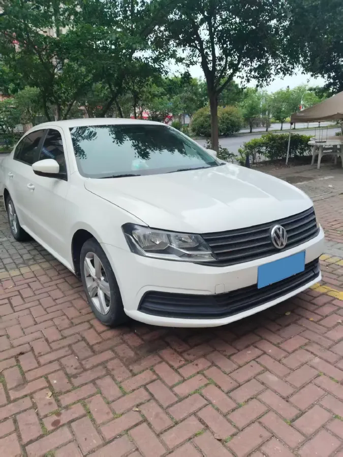 2018 Landwind XiaoYao 1.5T 163HP L4 CVT,autocango,china used car exporter,china ev exporter,chinese used car exporter,chinese used ev exporter