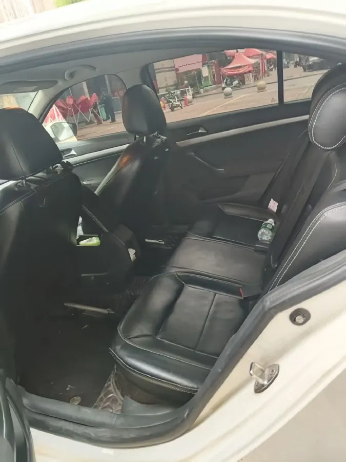 2018 Landwind XiaoYao 1.5T 163HP L4 CVT,autocango,china used car exporter,china ev exporter,chinese used car exporter,chinese used ev exporter