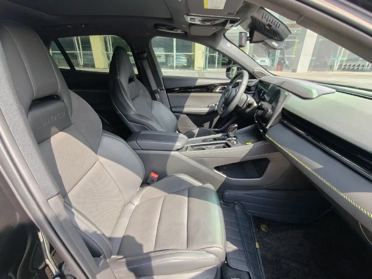 2023 LYNK&CO 03 2.0T 254HP L4 7DCT,autocango,china used car exporter,china ev exporter,chinese used car exporter,chinese used ev exporter