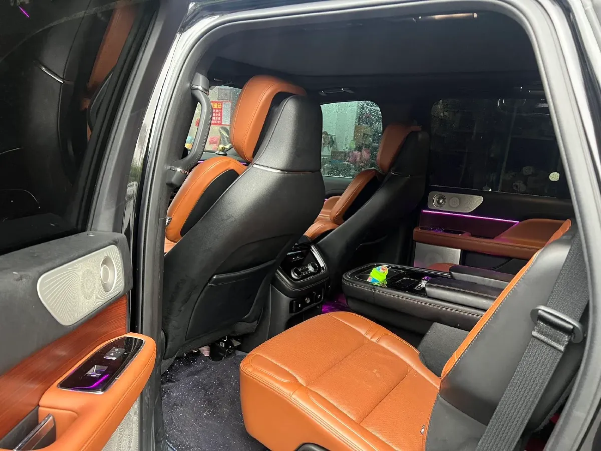 2020 Lincoln Navigator 3.5T 388HP V6 10AT,autocango,china used car exporter,china ev exporter,chinese used car exporter,chinese used ev exporter