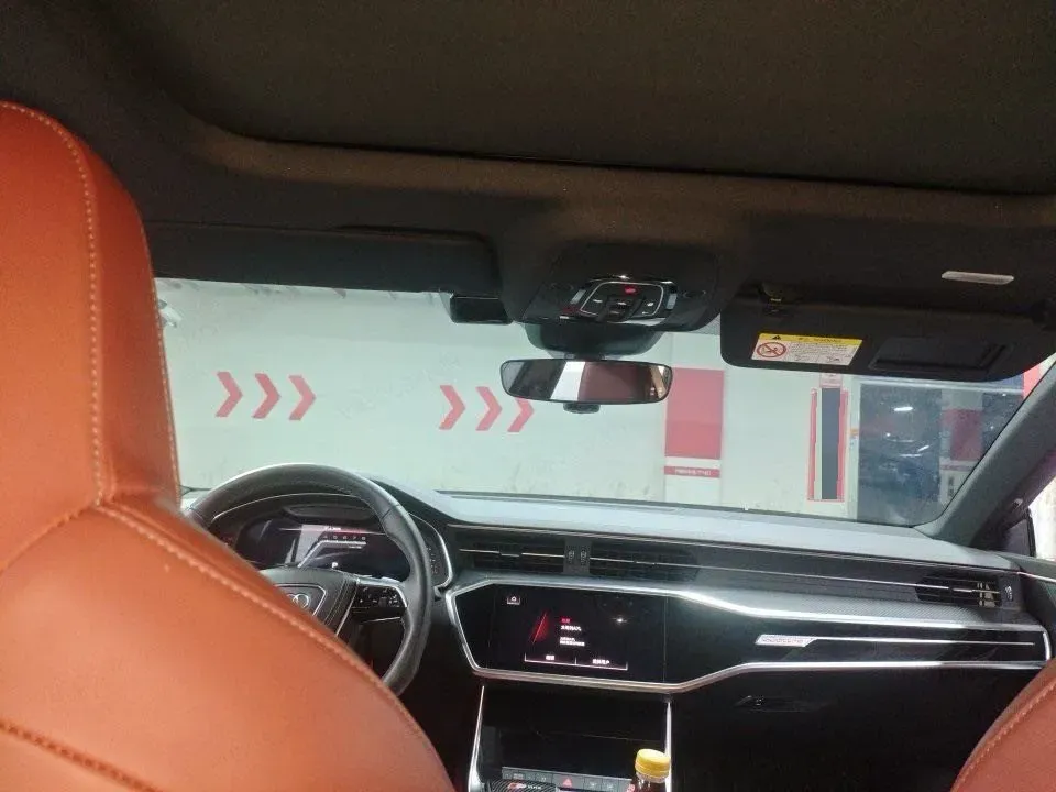 2024 Audi A7L 2.0T 245HP L4 7DCT,autocango,china used car exporter,china ev exporter,chinese used car exporter,chinese used ev exporter