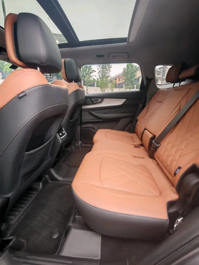 2021 Chery Tiggo 8 2.0T 254HP L4 7DCT,autocango,china used car exporter,china ev exporter,chinese used car exporter,chinese used ev exporter