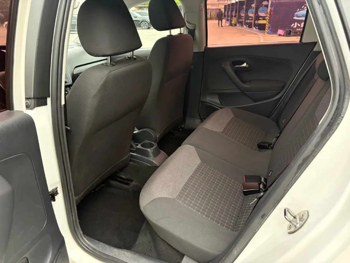 2016 Volkswagen Polo 1.6L 110HP L4 6AT,autocango,china used car exporter,china ev exporter,chinese used car exporter,chinese used ev exporter