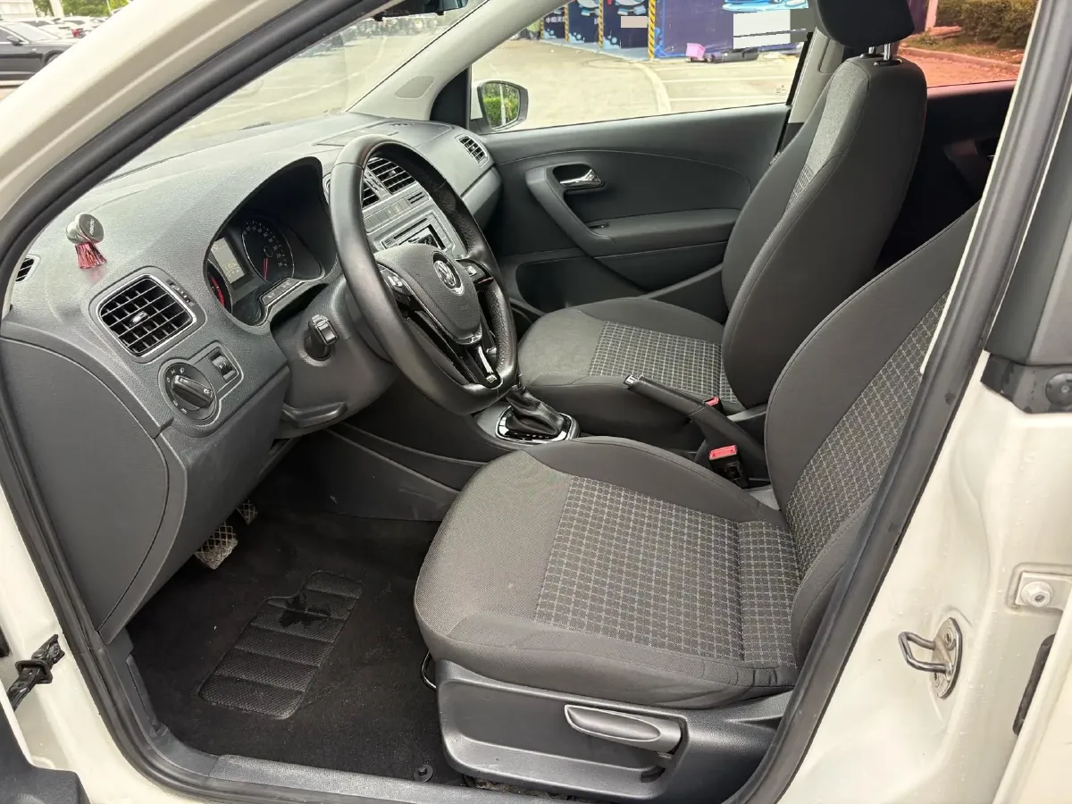 2016 Volkswagen Polo 1.6L 110HP L4 6AT,autocango,china used car exporter,china ev exporter,chinese used car exporter,chinese used ev exporter