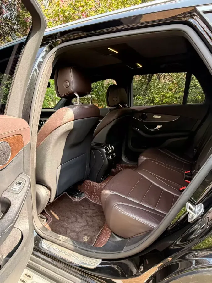 2022 Mercedes-Benz GLC Class 2.0T 258HP L4 9AT,autocango,china used car exporter,china ev exporter,chinese used car exporter,chinese used ev exporter