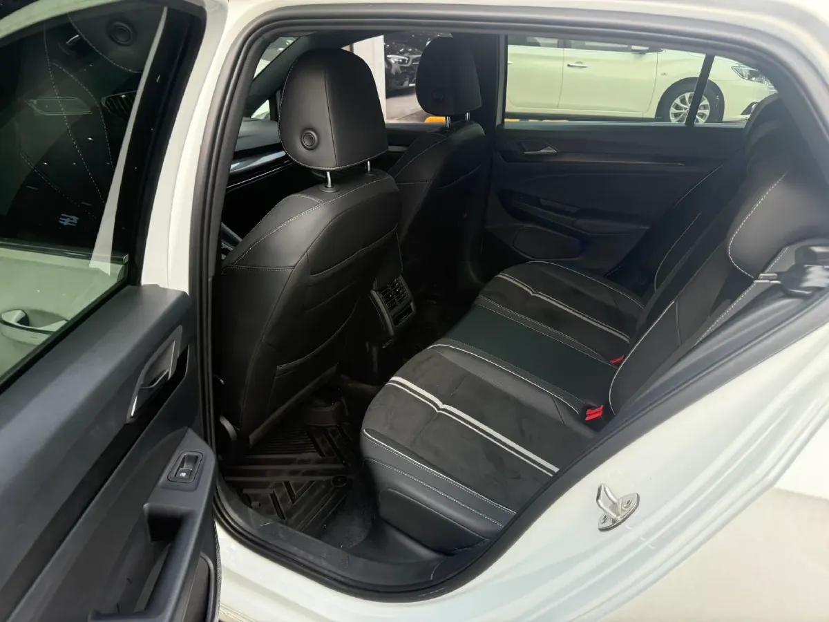 2021 Volkswagen Golf 1.4T 150HP L4 7DCT,autocango,china used car exporter,china ev exporter,chinese used car exporter,chinese used ev exporter