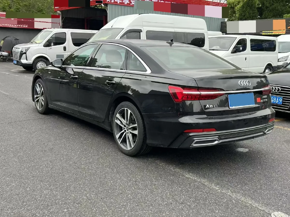 2022 Audi A6L 2.0T 190HP L4 7DCT,autocango,china used car exporter,china ev exporter,chinese used car exporter,chinese used ev exporter