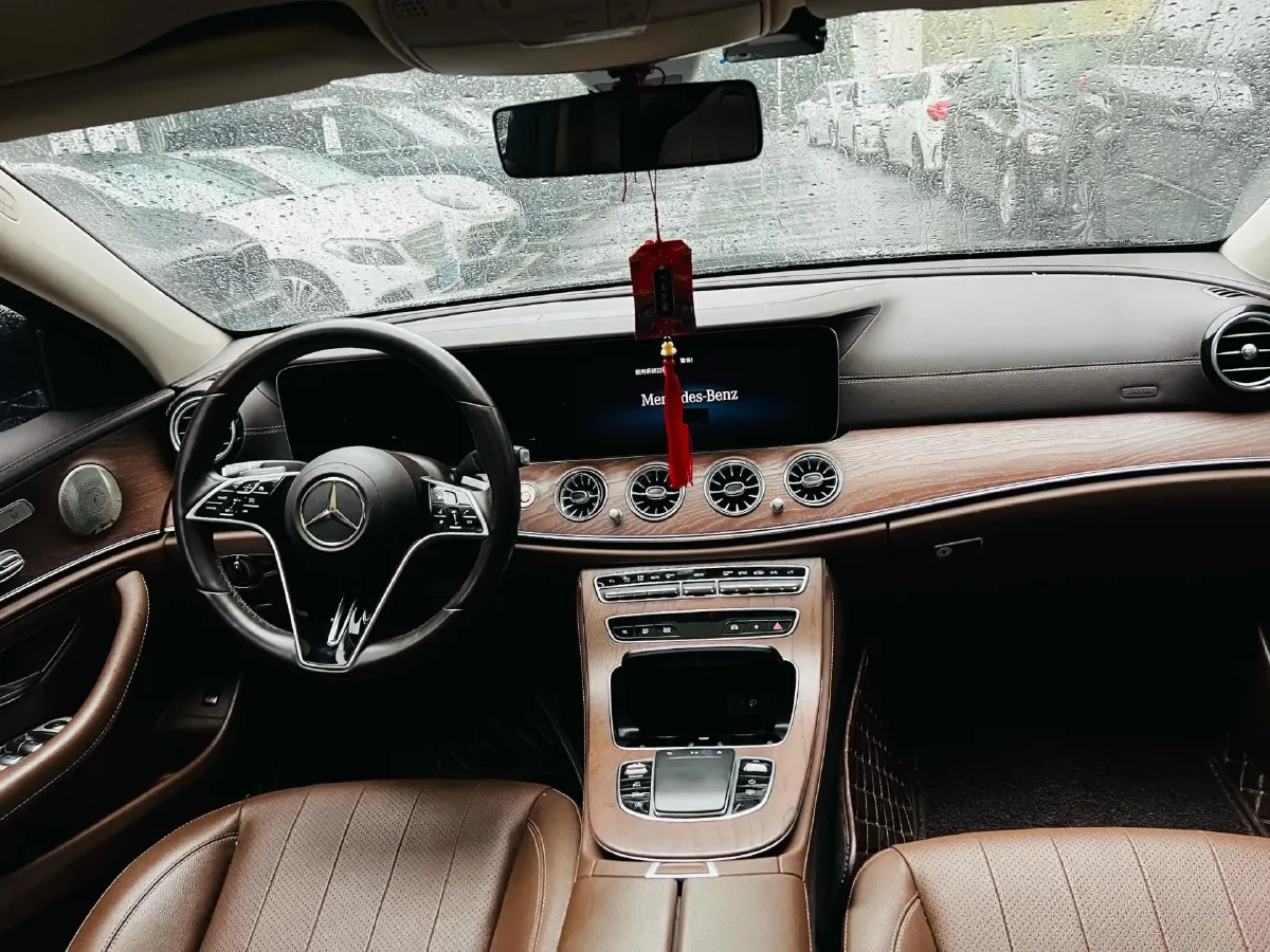 2022 Mercedes-Benz E Class 2.0T 258HP L4 9AT,autocango,china used car exporter,china ev exporter,chinese used car exporter,chinese used ev exporter