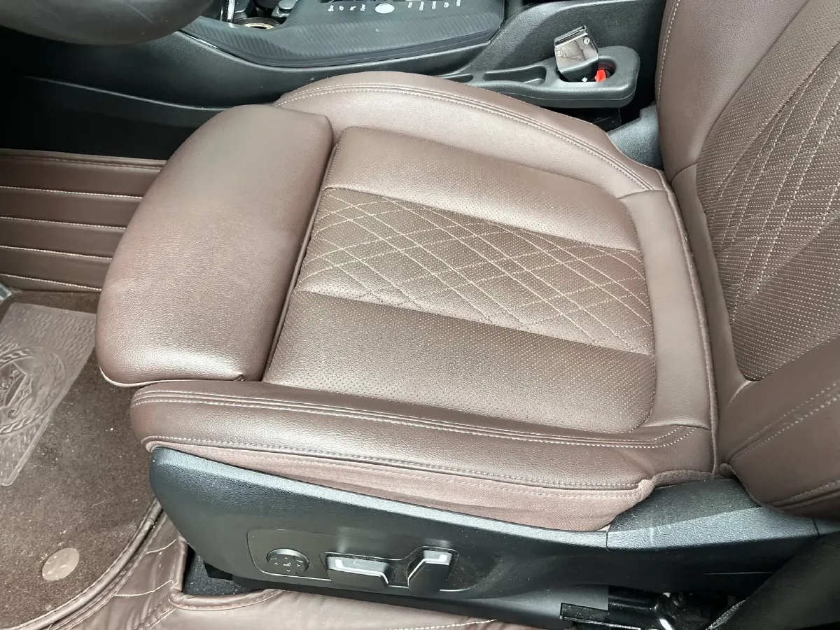 2023 BMW X3 2.0T 245HP L4 8AT,autocango,china used car exporter,china ev exporter,chinese used car exporter,chinese used ev exporter