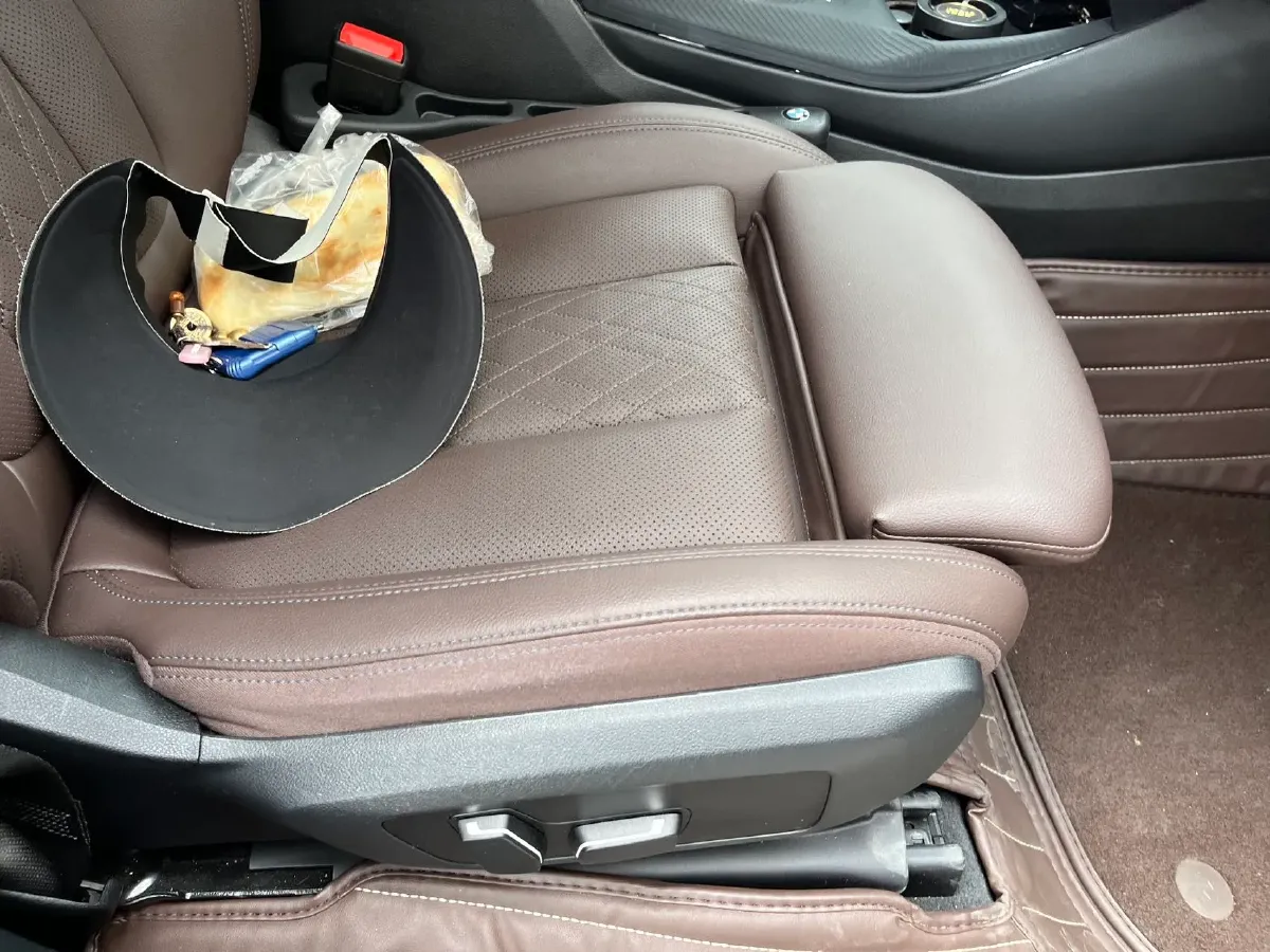 2023 BMW X3 2.0T 245HP L4 8AT,autocango,china used car exporter,china ev exporter,chinese used car exporter,chinese used ev exporter