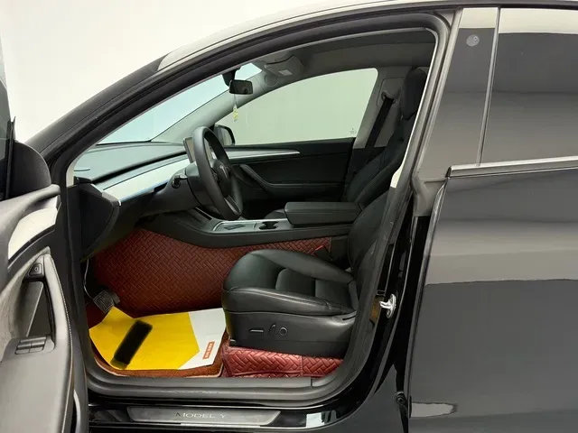 2022 Tesla Model Y BEV 60KWH,autocango,china used car exporter,china ev exporter,chinese used car exporter,chinese used ev exporter