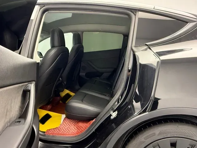 2022 Tesla Model Y BEV 60KWH,autocango,china used car exporter,china ev exporter,chinese used car exporter,chinese used ev exporter