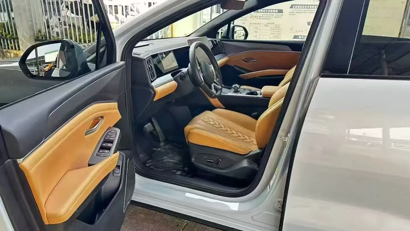 2024 BYD SongL DM-i 1.5L 101HP L4 E-CVT PHEV 26.6KWH,autocango,china used car exporter,china ev exporter,chinese used car exporter,chinese used ev exporter