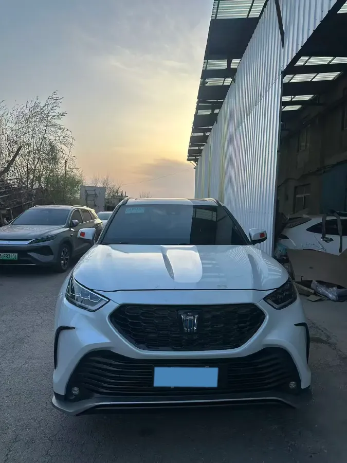 2022 Toyota Crown Kluger 2.5L 192HP L4 E-CVT Hybrid,autocango,china used car exporter,china ev exporter,chinese used car exporter,chinese used ev exporter