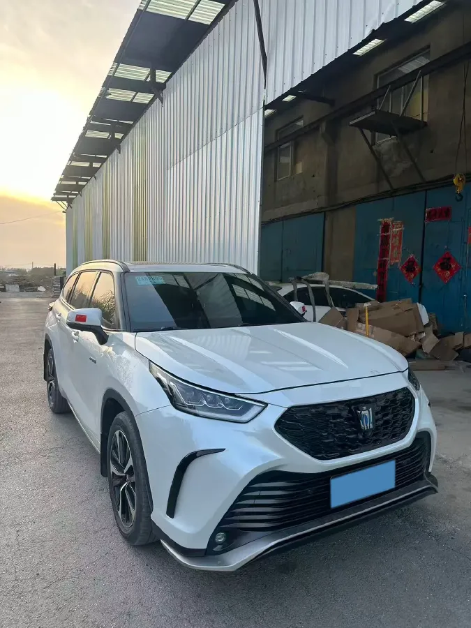 2022 Toyota Crown Kluger 2.5L 192HP L4 E-CVT Hybrid,autocango,china used car exporter,china ev exporter,chinese used car exporter,chinese used ev exporter