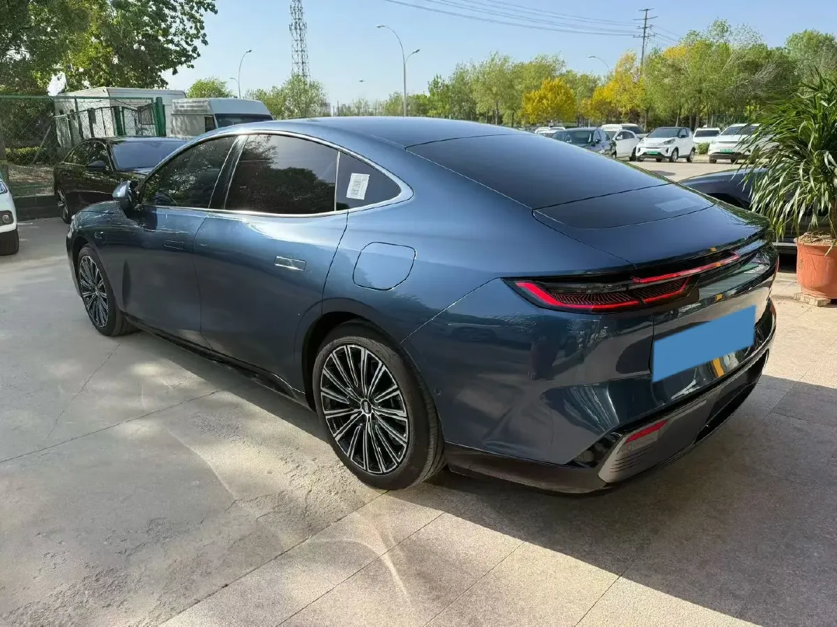 2025 Geely Galaxy Starshine 8 1.5T 163HP L4 3DHT PHEV 27.69KWH,autocango,china used car exporter,china ev exporter,chinese used car exporter,chinese used ev exporter