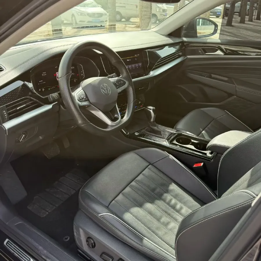 2023 Volkswagen Passat 2.0T 186HP L4 7DCT,autocango,china used car exporter,china ev exporter,chinese used car exporter,chinese used ev exporter
