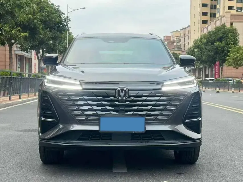 2024 ChangAn CS75 Plus 1.5T 188HP L4 8AT,autocango,china used car exporter,china ev exporter,chinese used car exporter,chinese used ev exporter