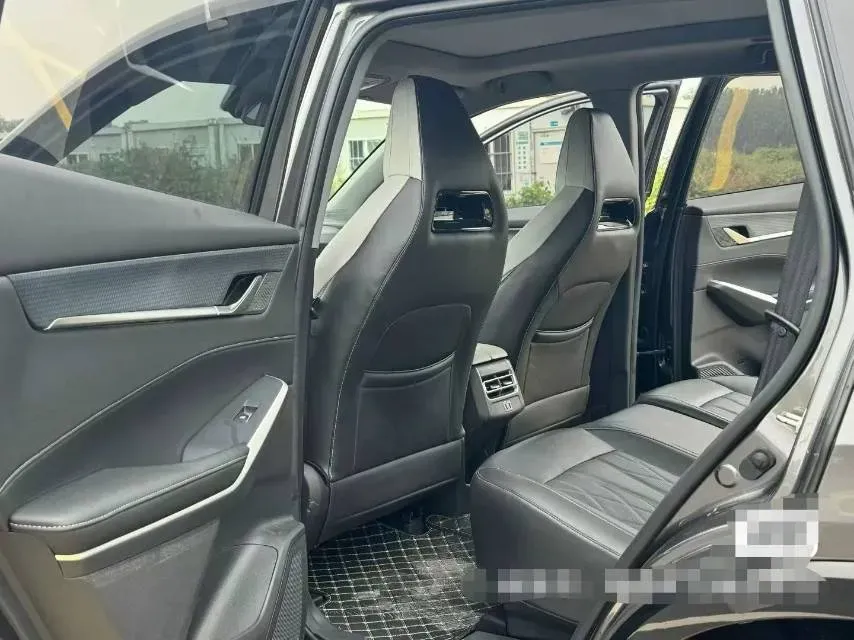 2024 ChangAn CS75 Plus 1.5T 188HP L4 8AT,autocango,china used car exporter,china ev exporter,chinese used car exporter,chinese used ev exporter