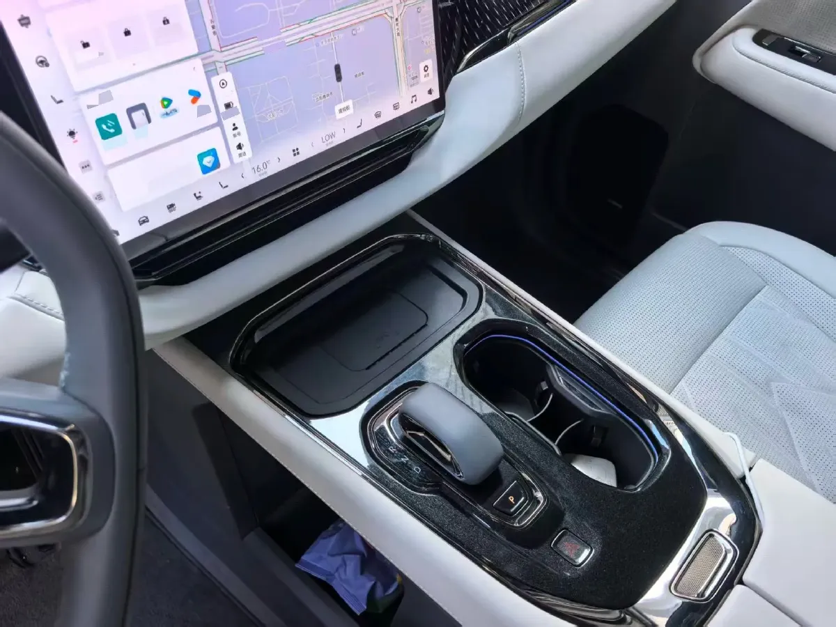 2024 Zeekr 009 BEV 108KWH,autocango,china used car exporter,china ev exporter,chinese used car exporter,chinese used ev exporter