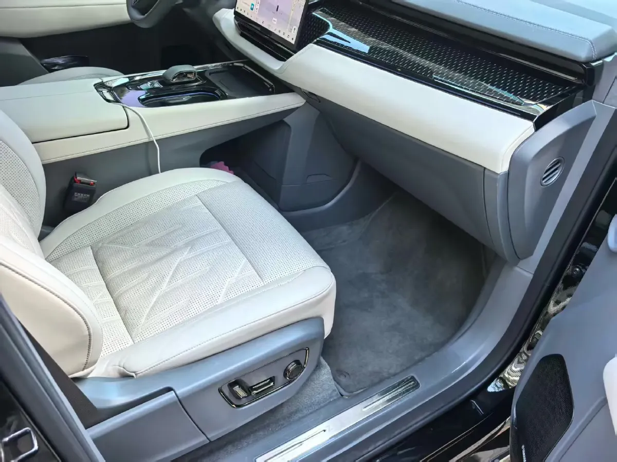 2024 Zeekr 009 BEV 108KWH,autocango,china used car exporter,china ev exporter,chinese used car exporter,chinese used ev exporter