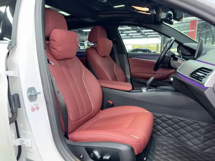 2021 BMW 5 Series 2.0T 184HP L4 8AT PHEV 17.7KWH,autocango,china used car exporter,china ev exporter,chinese used car exporter,chinese used ev exporter