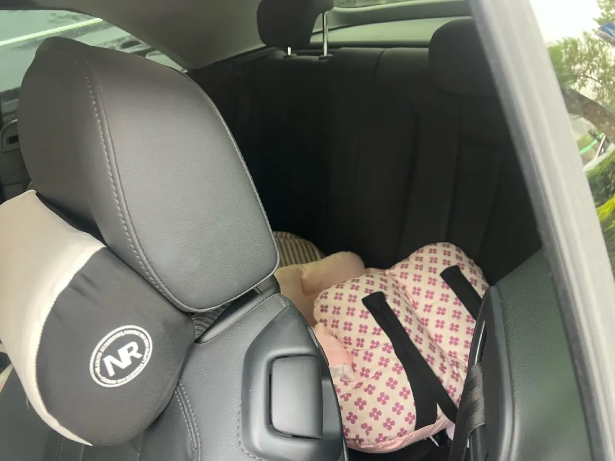 2019 Mercedes-Benz GLC Coupe 2.0T 211HP L4 9AT,autocango,china used car exporter,china ev exporter,chinese used car exporter,chinese used ev exporter