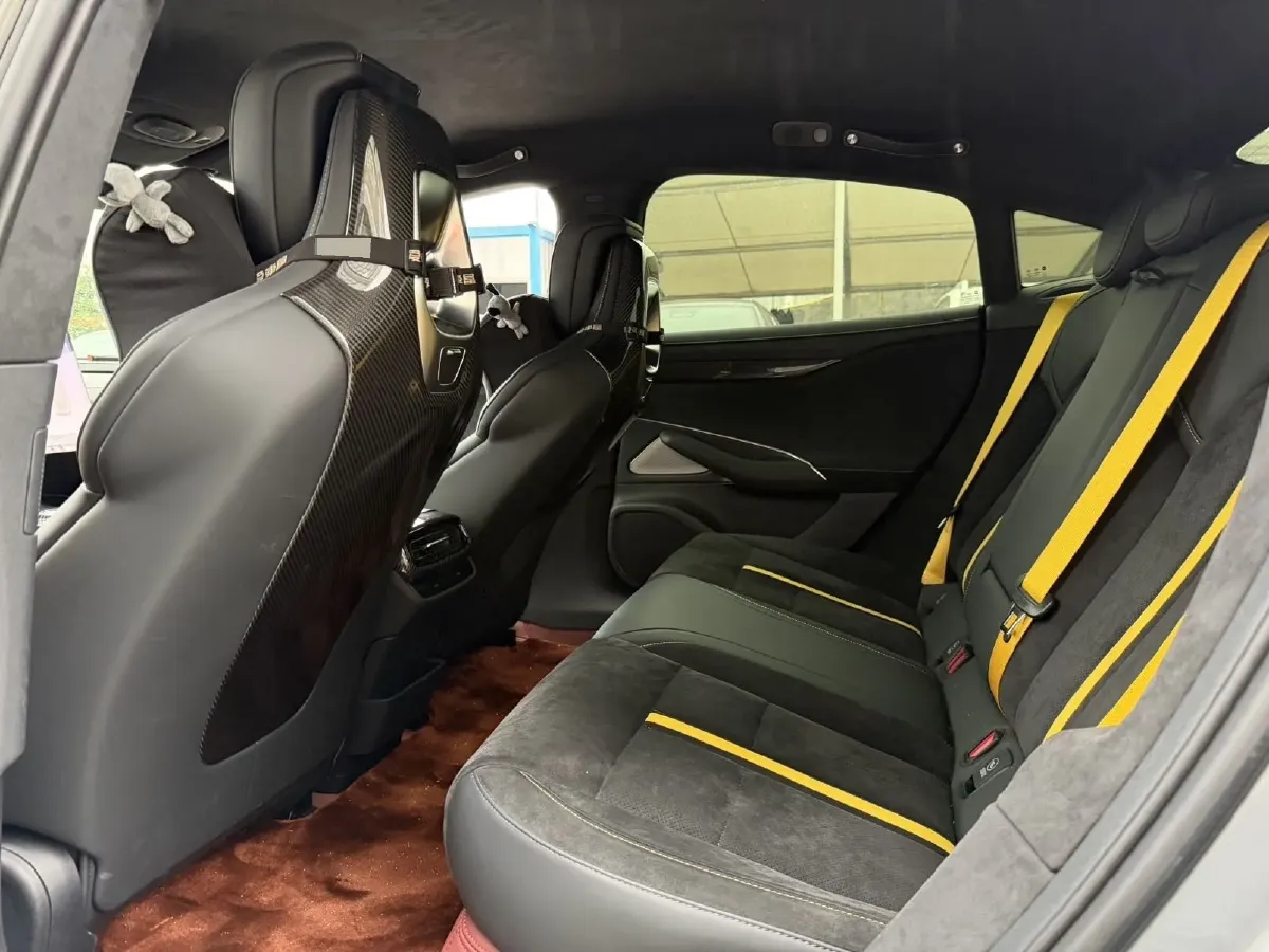 2025 MI SU7 Ultra BEV 93.7KWH,autocango,china used car exporter,china ev exporter,chinese used car exporter,chinese used ev exporter