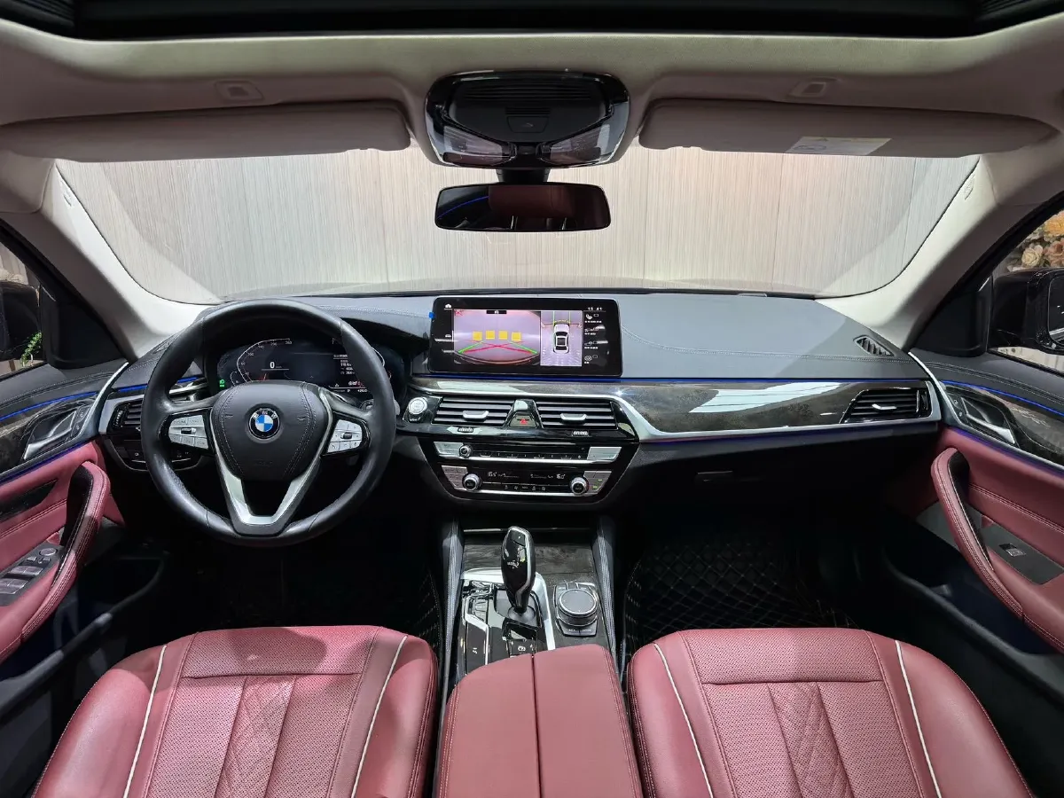 2021 BMW 5 Series 2.0T 184HP L4 8AT,autocango,china used car exporter,china ev exporter,chinese used car exporter,chinese used ev exporter