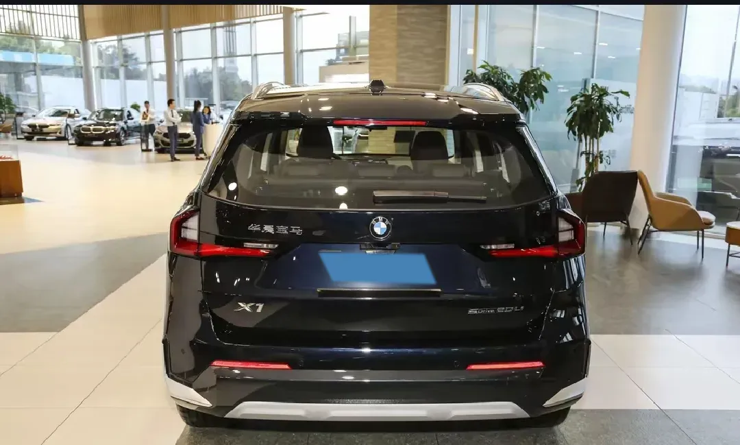 2023 BMW X1 1.5T 156HP L3 7DCT,autocango,china used car exporter,china ev exporter,chinese used car exporter,chinese used ev exporter