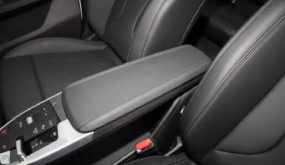 2023 BMW X1 1.5T 156HP L3 7DCT,autocango,china used car exporter,china ev exporter,chinese used car exporter,chinese used ev exporter