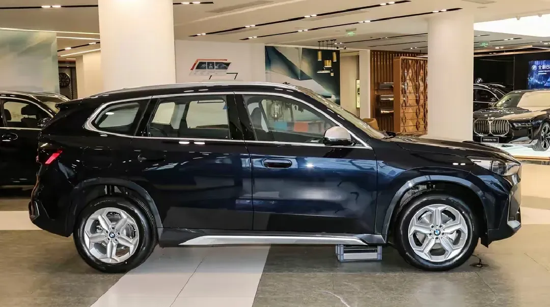 2023 BMW X1 1.5T 156HP L3 7DCT,autocango,china used car exporter,china ev exporter,chinese used car exporter,chinese used ev exporter