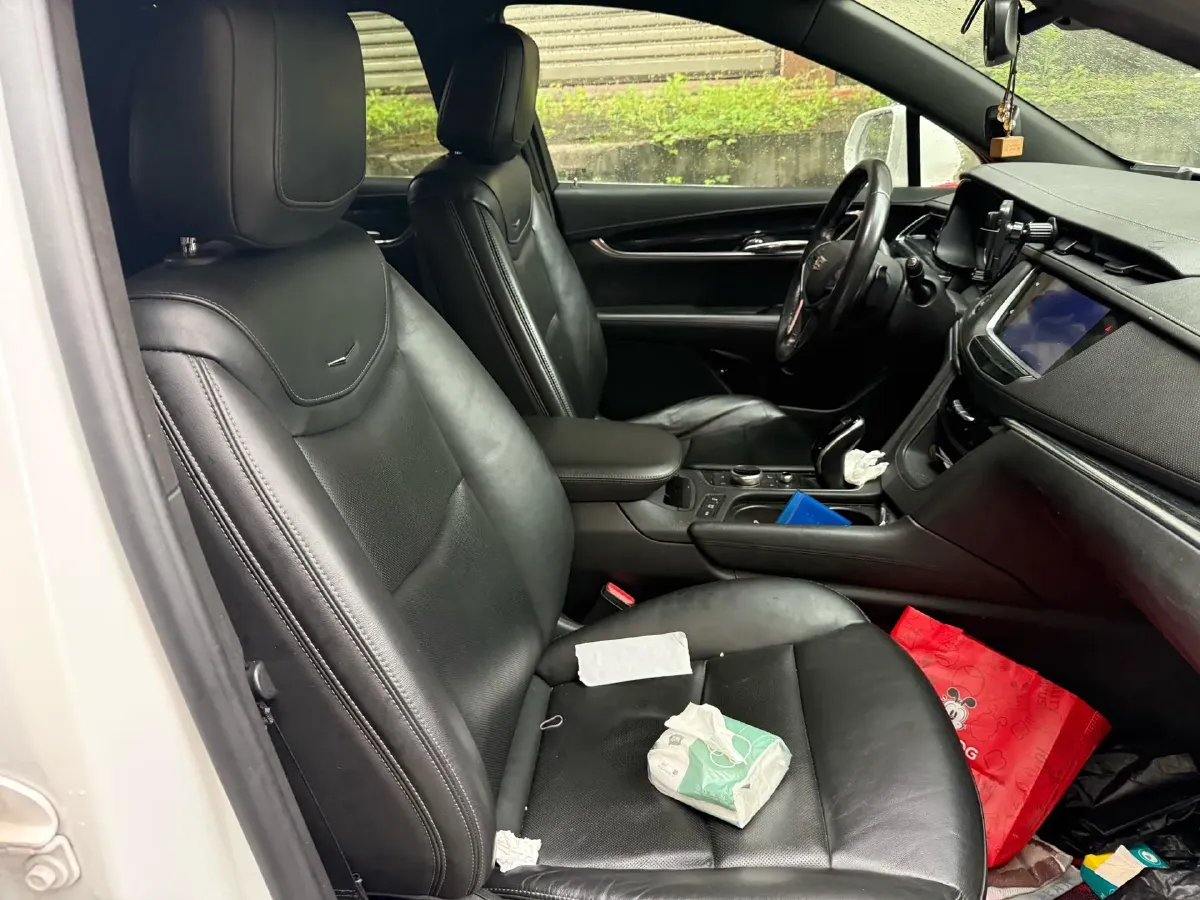 2020 Cadillac XT5 2.0T 237HP L4 9AT,autocango,china used car exporter,china ev exporter,chinese used car exporter,chinese used ev exporter