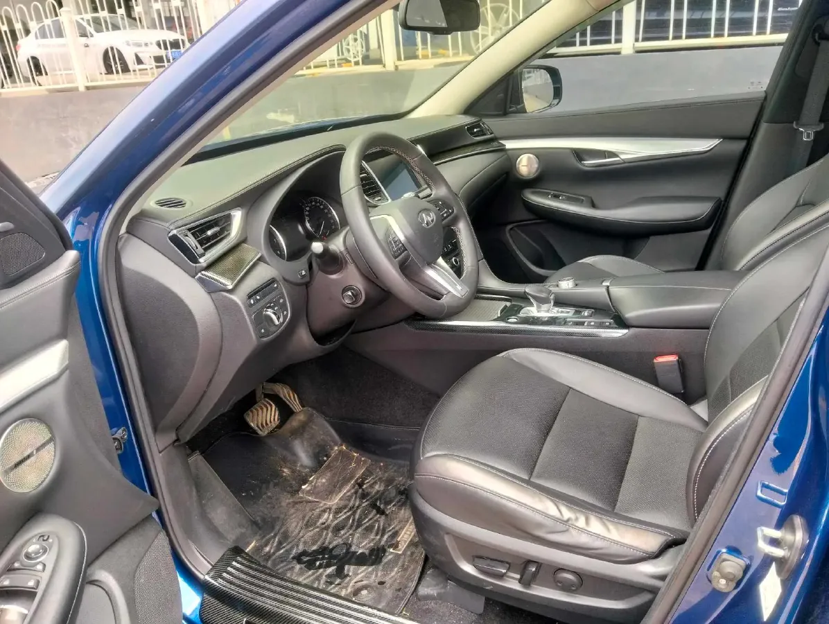 2020 Infiniti QX50 2.0T 272HP L4 CVT,autocango,china used car exporter,china ev exporter,chinese used car exporter,chinese used ev exporter