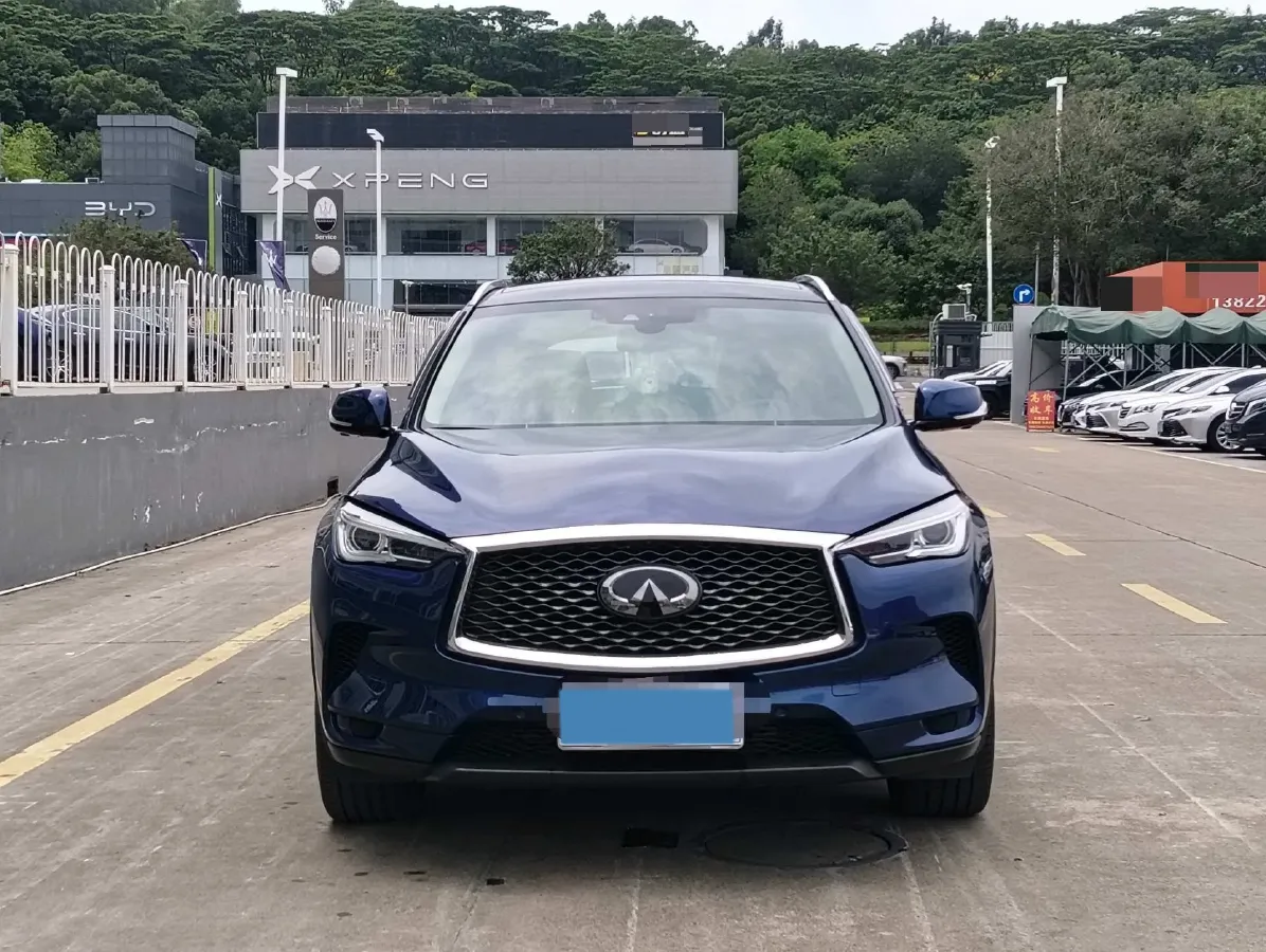 2020 Infiniti QX50 2.0T 272HP L4 CVT,autocango,china used car exporter,china ev exporter,chinese used car exporter,chinese used ev exporter
