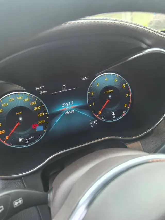 2020 Mercedes-Benz GLC Class 2.0T 197HP L4 9AT,autocango,china used car exporter,china ev exporter,chinese used car exporter,chinese used ev exporter