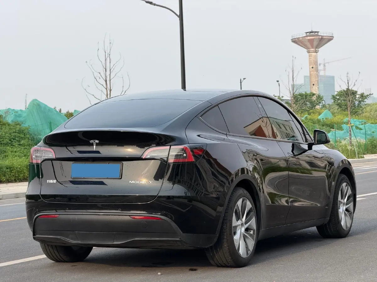2022 Tesla Model Y BEV 60KWH,autocango,china used car exporter,china ev exporter,chinese used car exporter,chinese used ev exporter