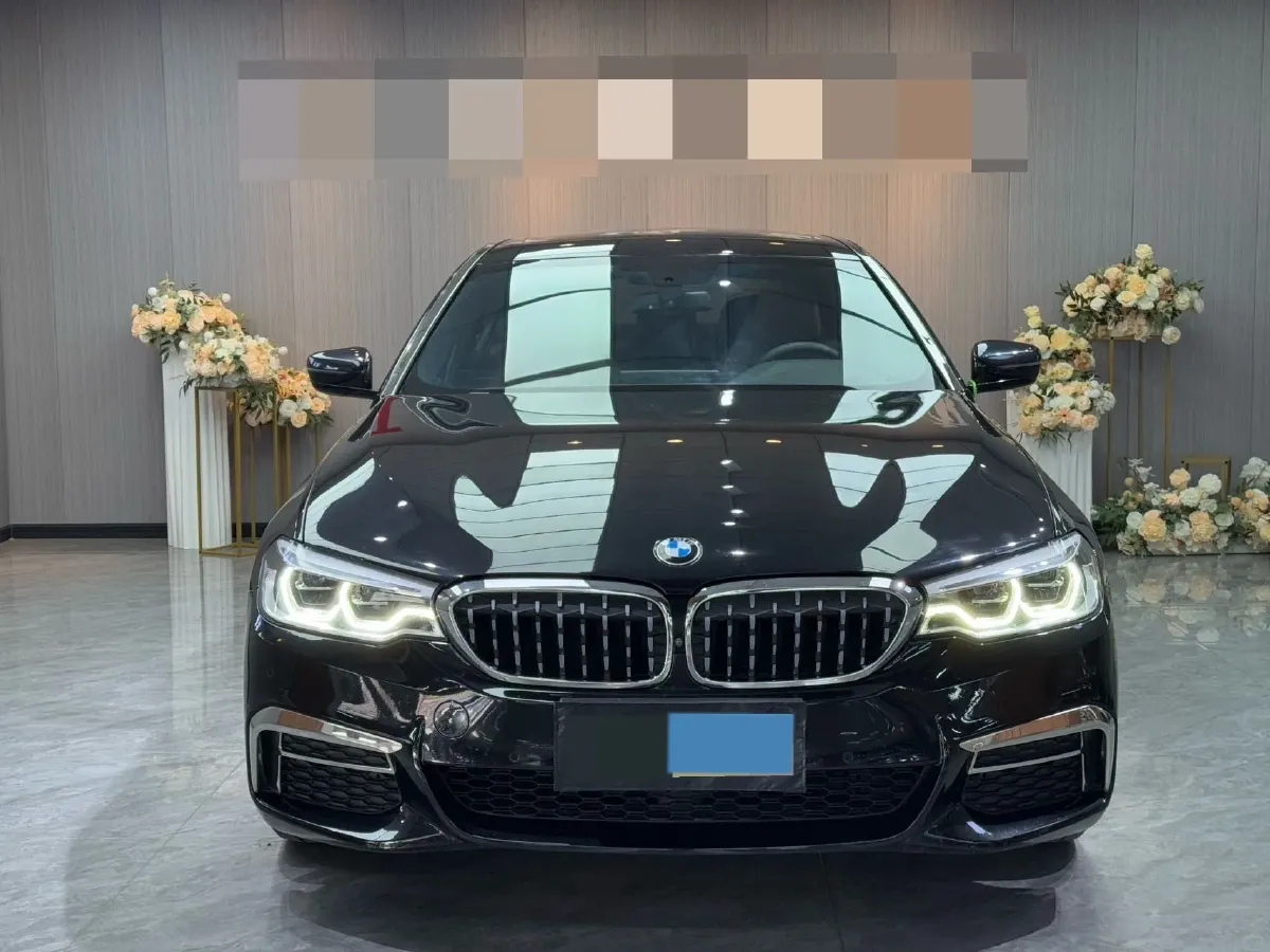 2019 BMW 5 Series 2.0T 252HP L4 8AT,autocango,china used car exporter,china ev exporter,chinese used car exporter,chinese used ev exporter