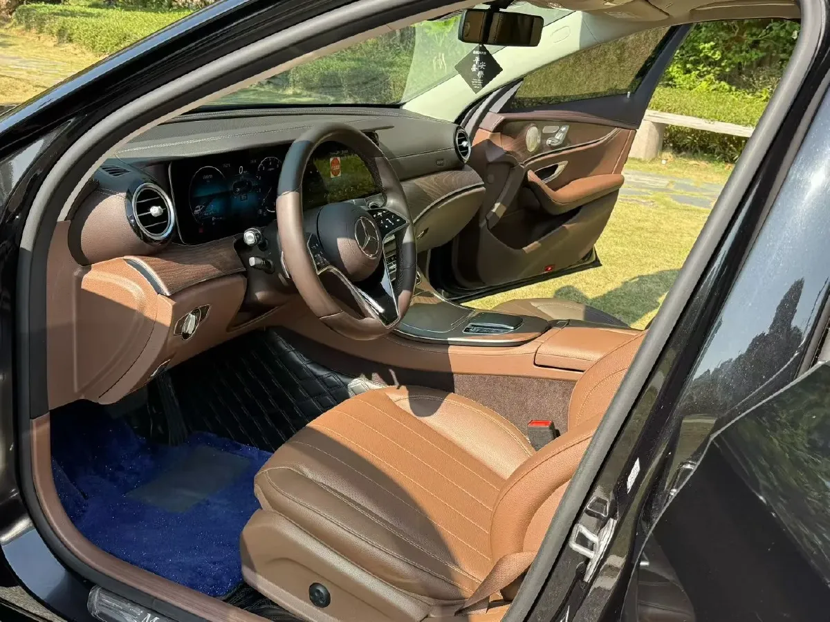 2022 Mercedes-Benz E Class 2.0T 258HP L4 9AT,autocango,china used car exporter,china ev exporter,chinese used car exporter,chinese used ev exporter