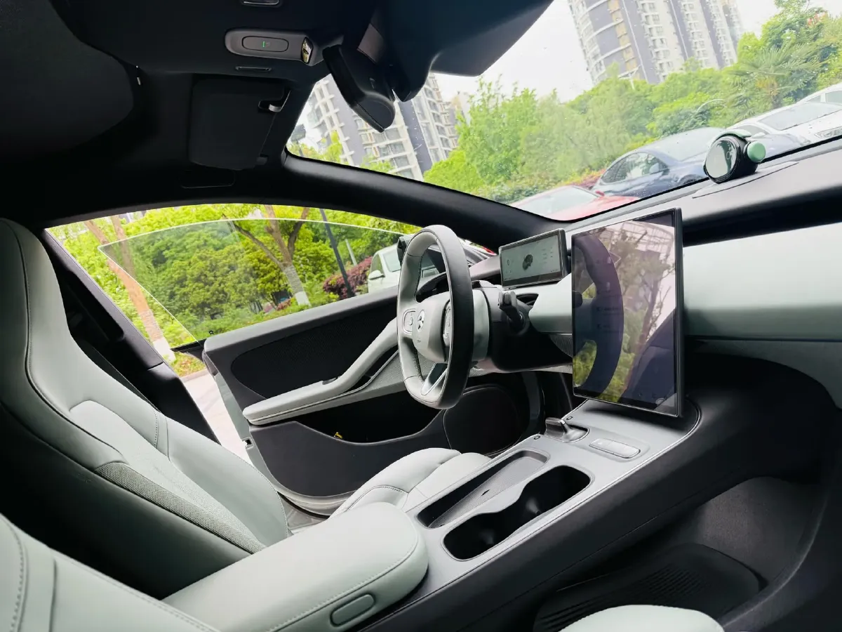 2022 JunTian HeiWuShi Youth 2.0T 203HP L4 6AT,autocango,china used car exporter,china ev exporter,chinese used car exporter,chinese used ev exporter