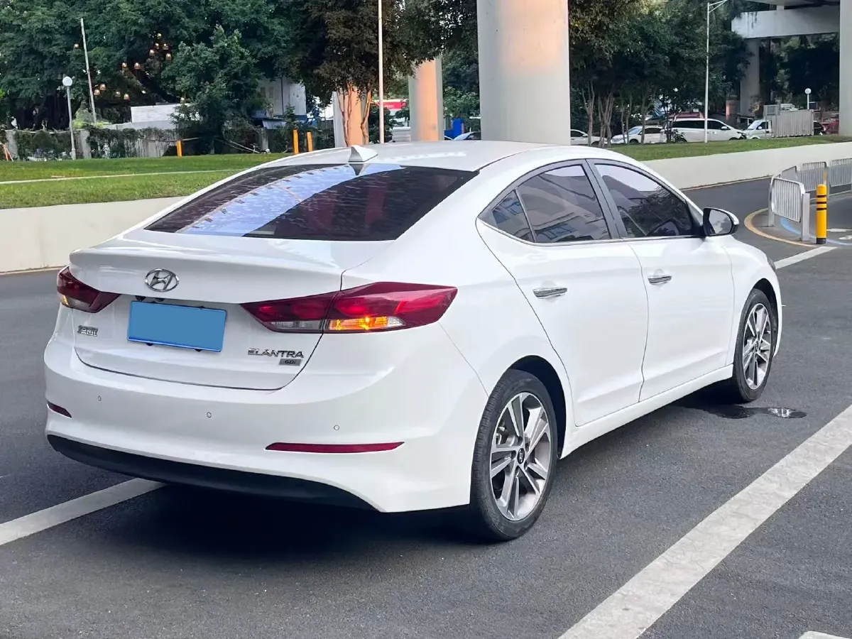 2016 Hyundai Elantra 1.6L 130HP L4 6AT,autocango,china used car exporter,china ev exporter,chinese used car exporter,chinese used ev exporter