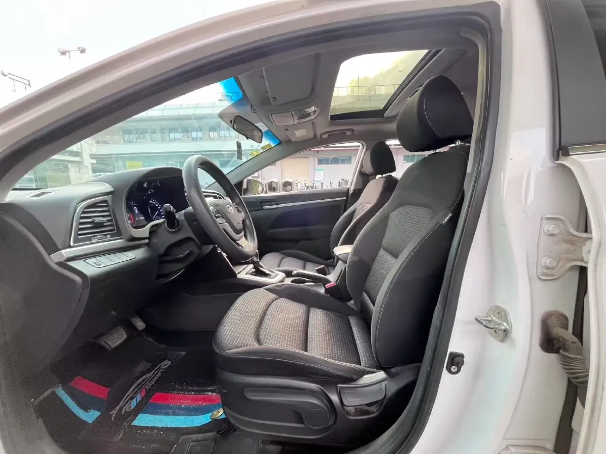 2016 Hyundai Elantra 1.6L 130HP L4 6AT,autocango,china used car exporter,china ev exporter,chinese used car exporter,chinese used ev exporter