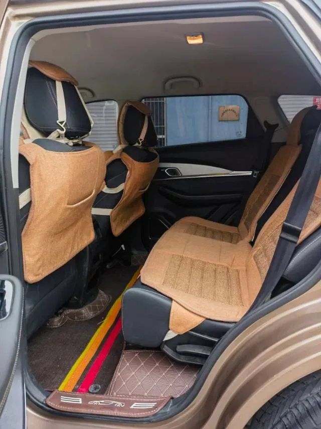 2020 Jetour X70 1.5T 156HP L4 6MT,autocango,china used car exporter,china ev exporter,chinese used car exporter,chinese used ev exporter