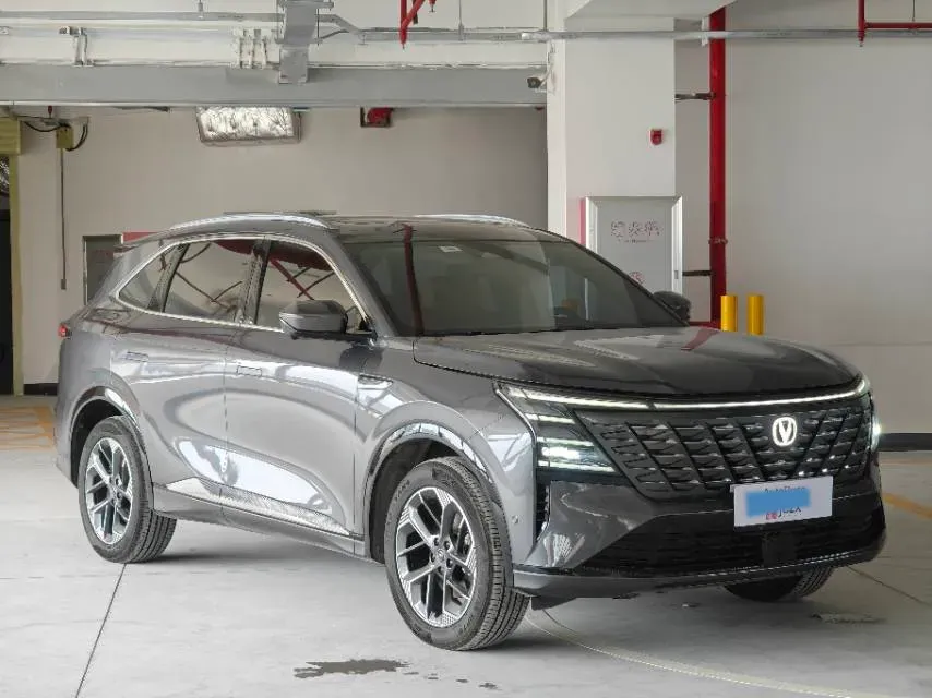 2025 ChangAn CS75 Plus 1.5T 192HP L4 8AT,autocango,china used car exporter,china ev exporter,chinese used car exporter,chinese used ev exporter