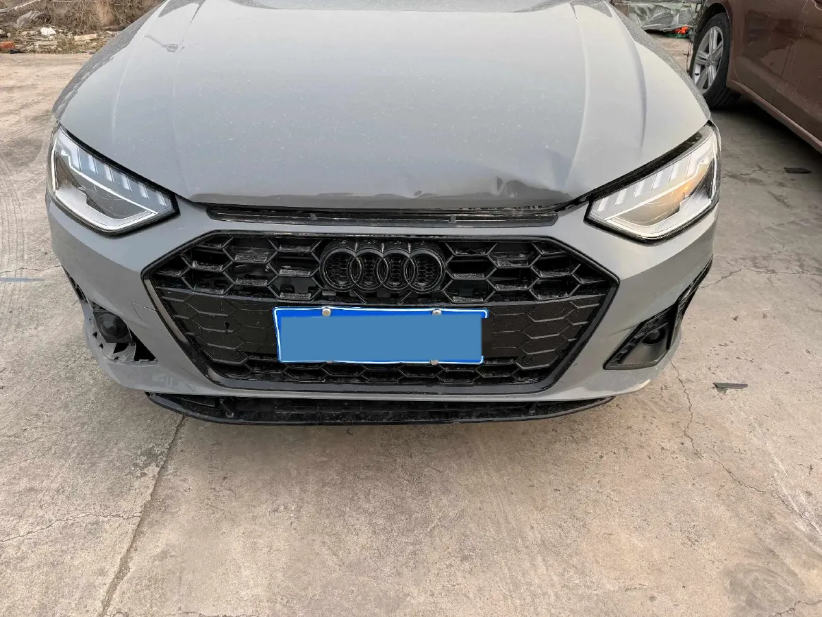 2025 Audi A4L 2.0T 190HP L4 7DCT,autocango,china used car exporter,china ev exporter,chinese used car exporter,chinese used ev exporter