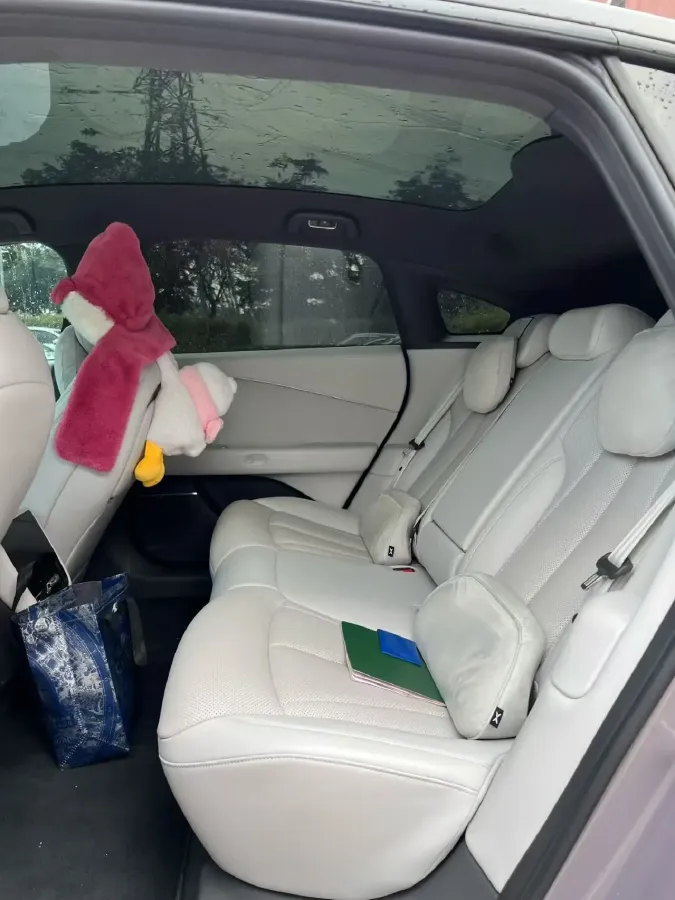 2024 Xpeng P7+ BEV 76.3KWH,autocango,china used car exporter,china ev exporter,chinese used car exporter,chinese used ev exporter