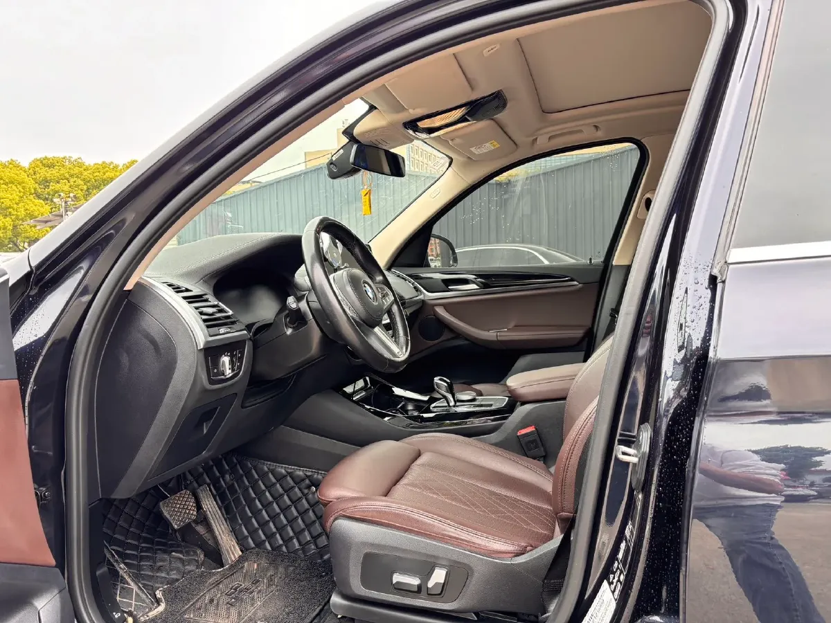 2022 BMW X3 2.0T 184HP L4 8AT,autocango,china used car exporter,china ev exporter,chinese used car exporter,chinese used ev exporter