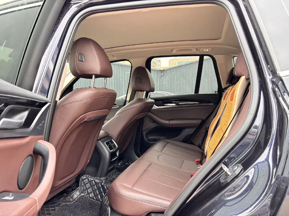 2022 BMW X3 2.0T 184HP L4 8AT,autocango,china used car exporter,china ev exporter,chinese used car exporter,chinese used ev exporter